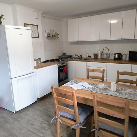 Gorski Zakatek Apartment Brenna